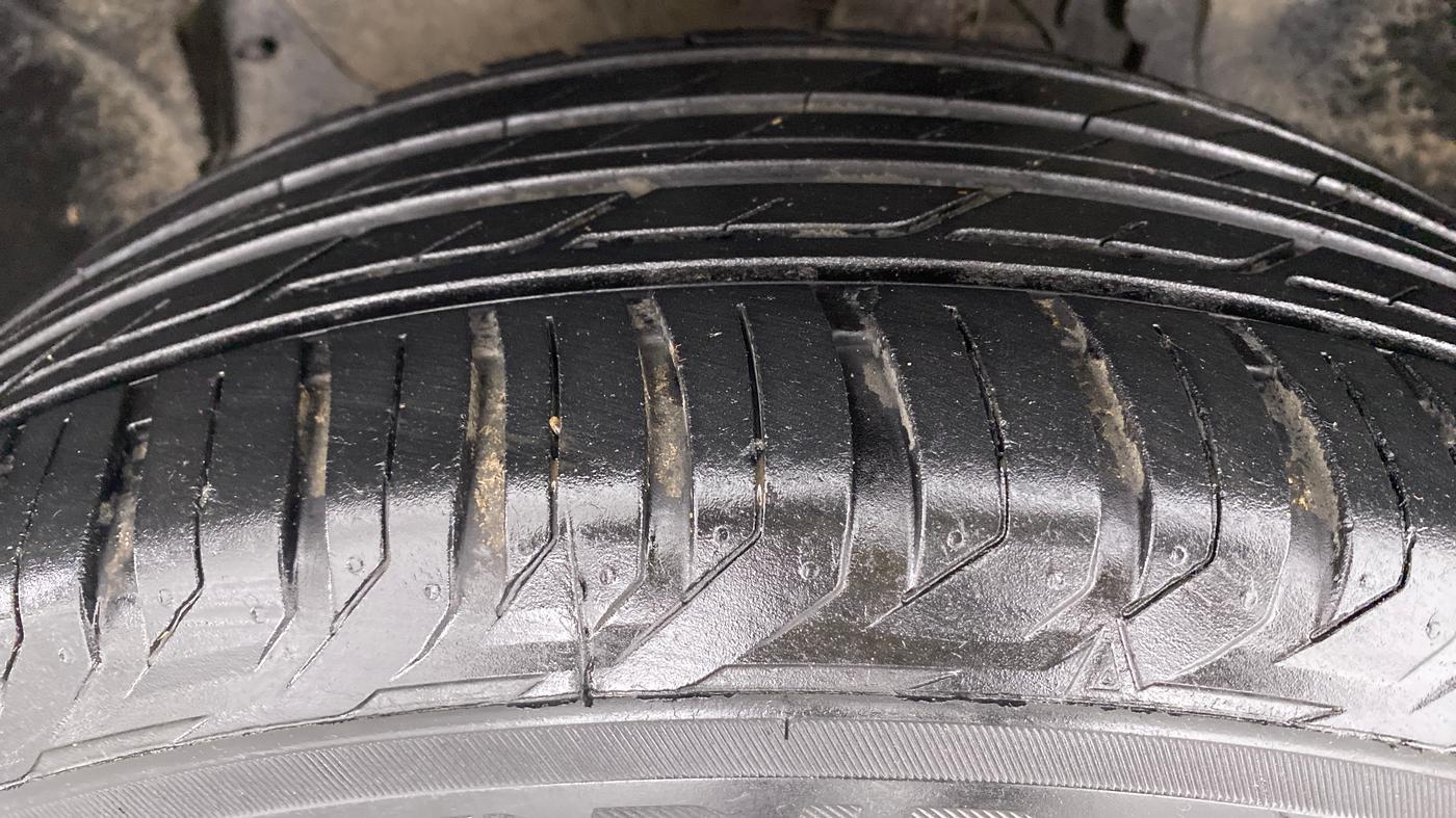 2020 Renault Duster RXS 106 PS MT, Petrol, Manual, 44,891 km, Left Front Tyre Tread