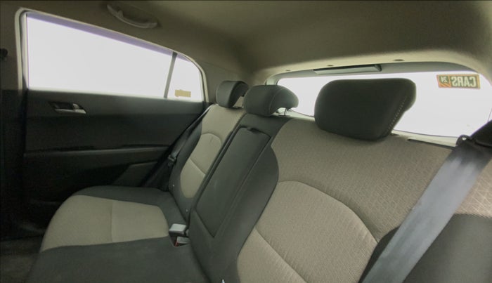 2017 Hyundai Creta SX PLUS AT 1.6 PETROL, Petrol, Automatic, 96,743 km, Right Side Rear Door Cabin