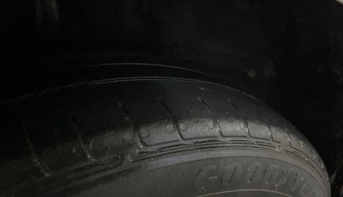 2023 Hyundai AURA SX 1.2 CNG, CNG, Manual, 61,512 km, Right Rear Tyre Tread