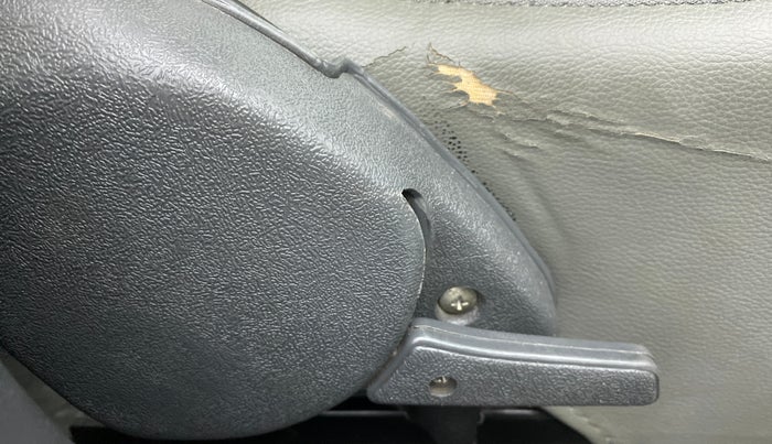 2011 Maruti Alto LXI, Petrol, Manual, 49,101 km, Driver Side Adjustment Panel