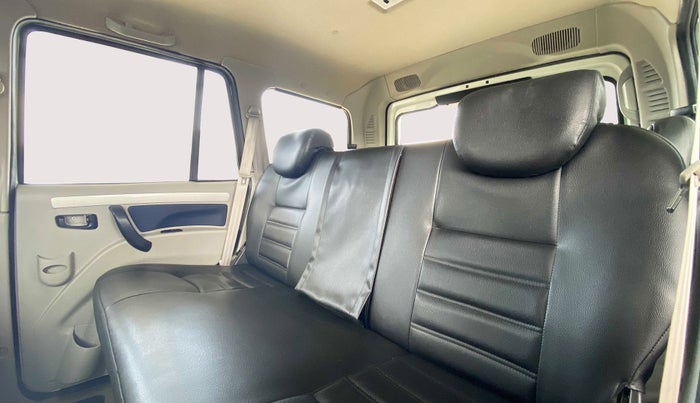 2020 Mahindra Scorpio S11, Diesel, Manual, 56,812 km, Right Side Rear Door Cabin