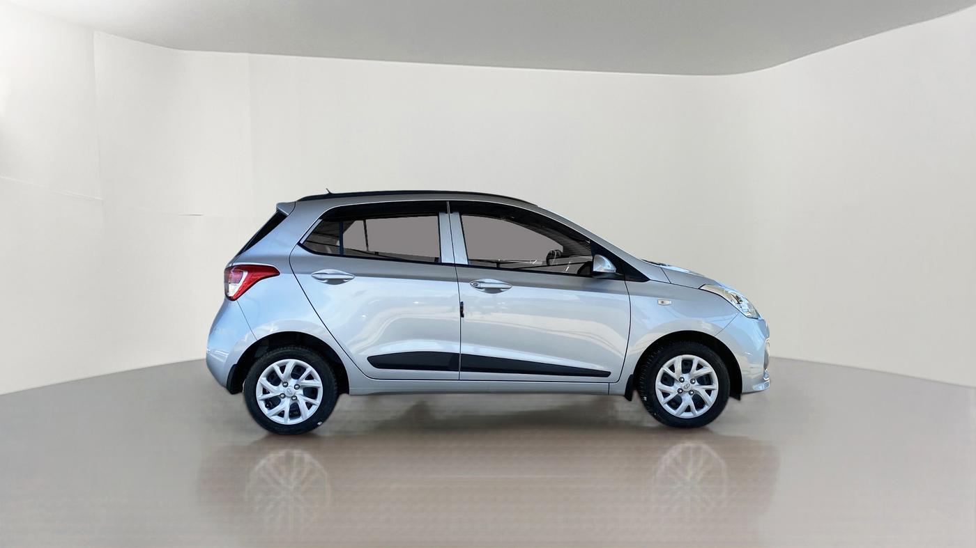 2020 Hyundai Grand i10 MAGNA 1.2 VTVT, Petrol, Manual, 10,875 km, Right Side View