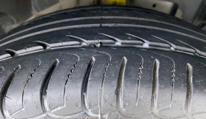 2021 Ford Ecosport 1.5TITANIUM TDCI, Diesel, Manual, 26,367 km, Right Front Tyre Tread