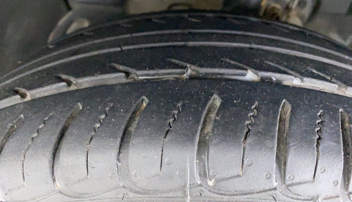 2021 Ford Ecosport 1.5TITANIUM TDCI, Diesel, Manual, 26,367 km, Left Front Tyre Tread