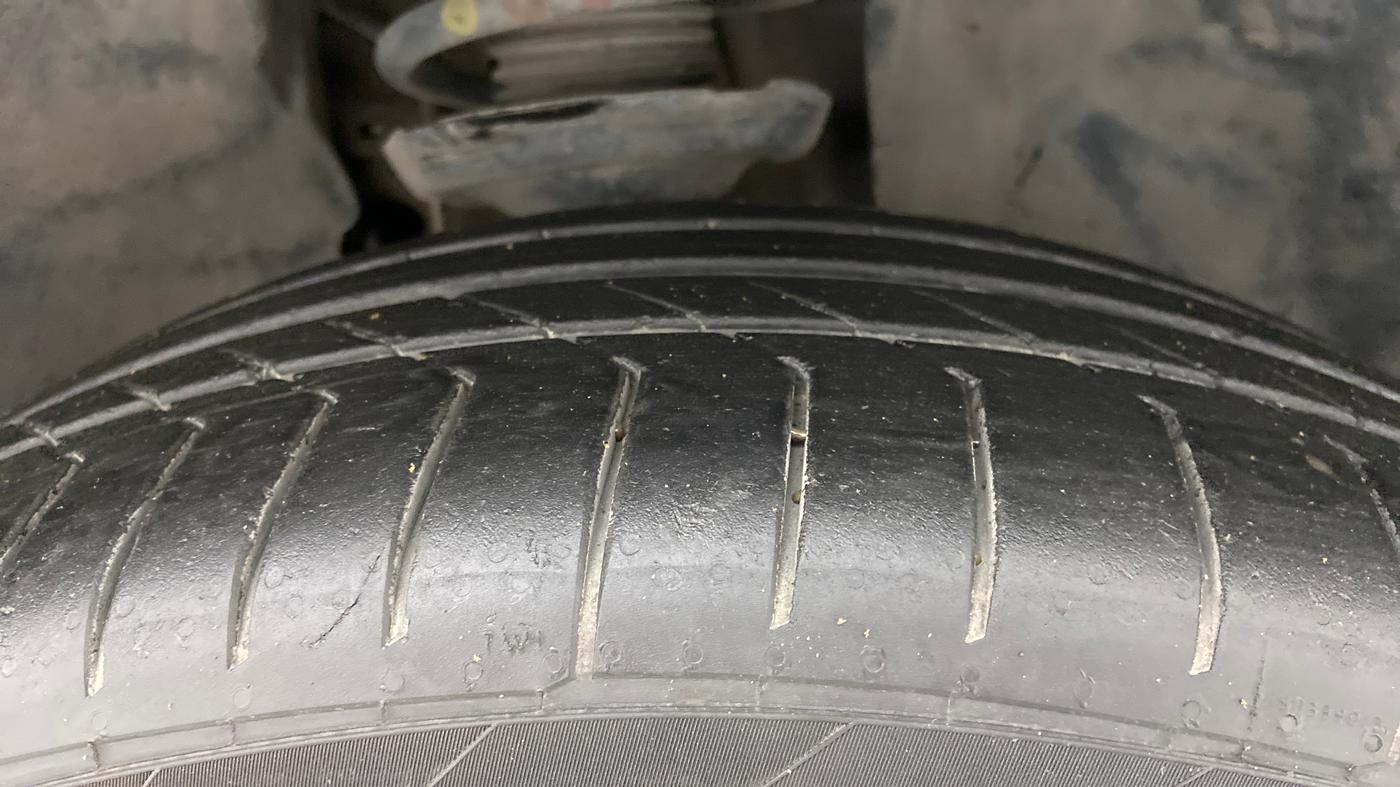 2018 Skoda Kodiaq STYLE 2.0 TDI 4X4 AT, Diesel, Automatic, 1,21,906 km, Right Front Tyre Tread