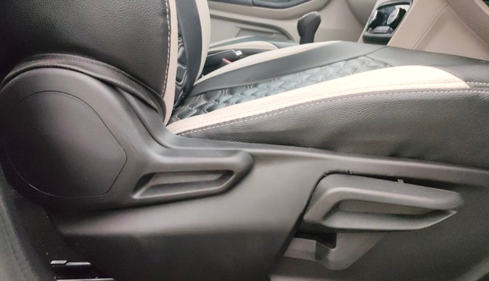 2023 Tata Tiago XZ PLUS CNG, CNG, Manual, 50,250 km, Driver Side Adjustment Panel