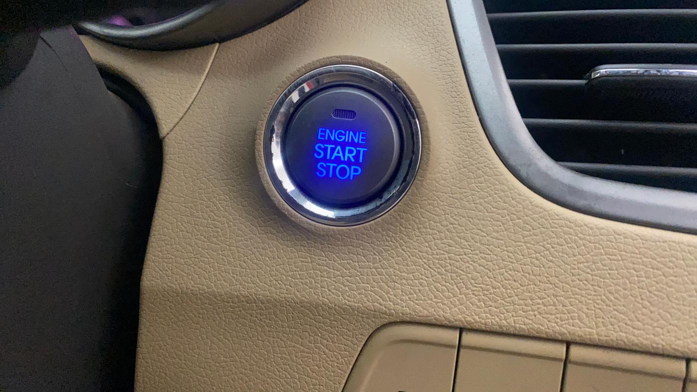 2013 Hyundai New Elantra 1.8 SX MT VTVT, Petrol, Manual, 35,109 km, Keyless Start/ Stop Button