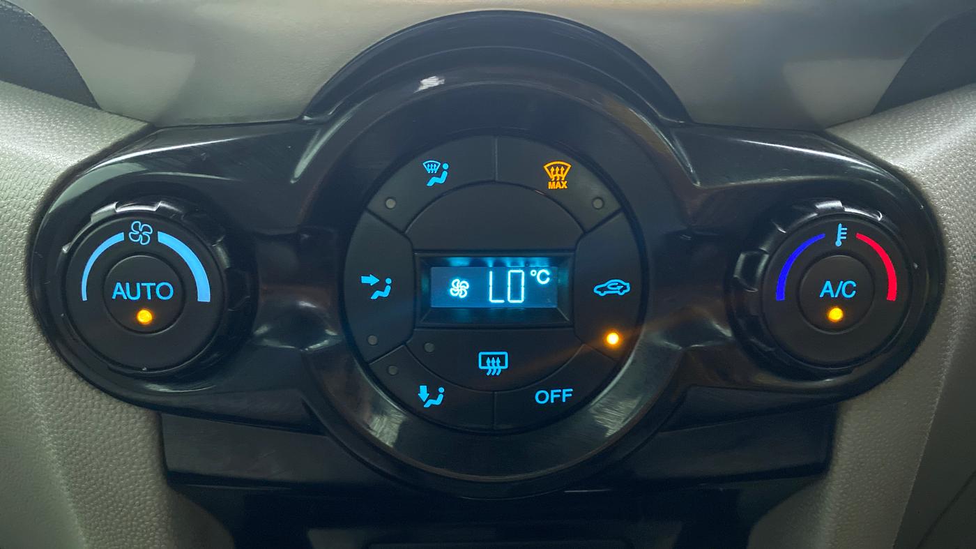 2016 Ford Ecosport 1.5 TITANIUM TI VCT AT, Petrol, Automatic, 39,311 km, Automatic Climate Control