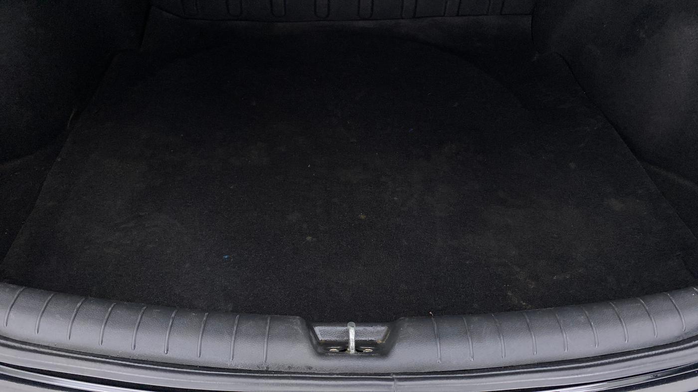 2018 Hyundai Verna 1.6 SX VTVT, Petrol, Manual, 77,903 km, Boot Inside
