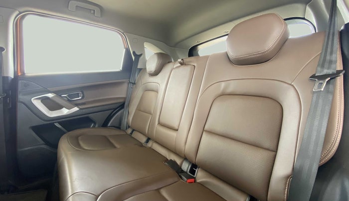 2019 Tata Harrier XZ 2.0L Kryotec, Diesel, Manual, 33,433 km, Right Side Rear Door Cabin