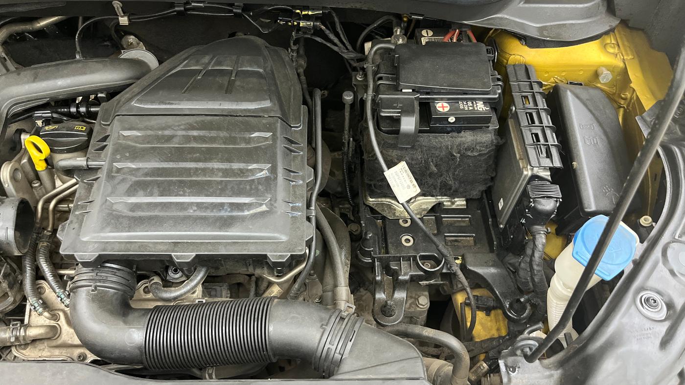 2022 Volkswagen TAIGUN TOPLINE 1.0 TSI AT, Petrol, Automatic, 27,592 km, Engine View - Left
