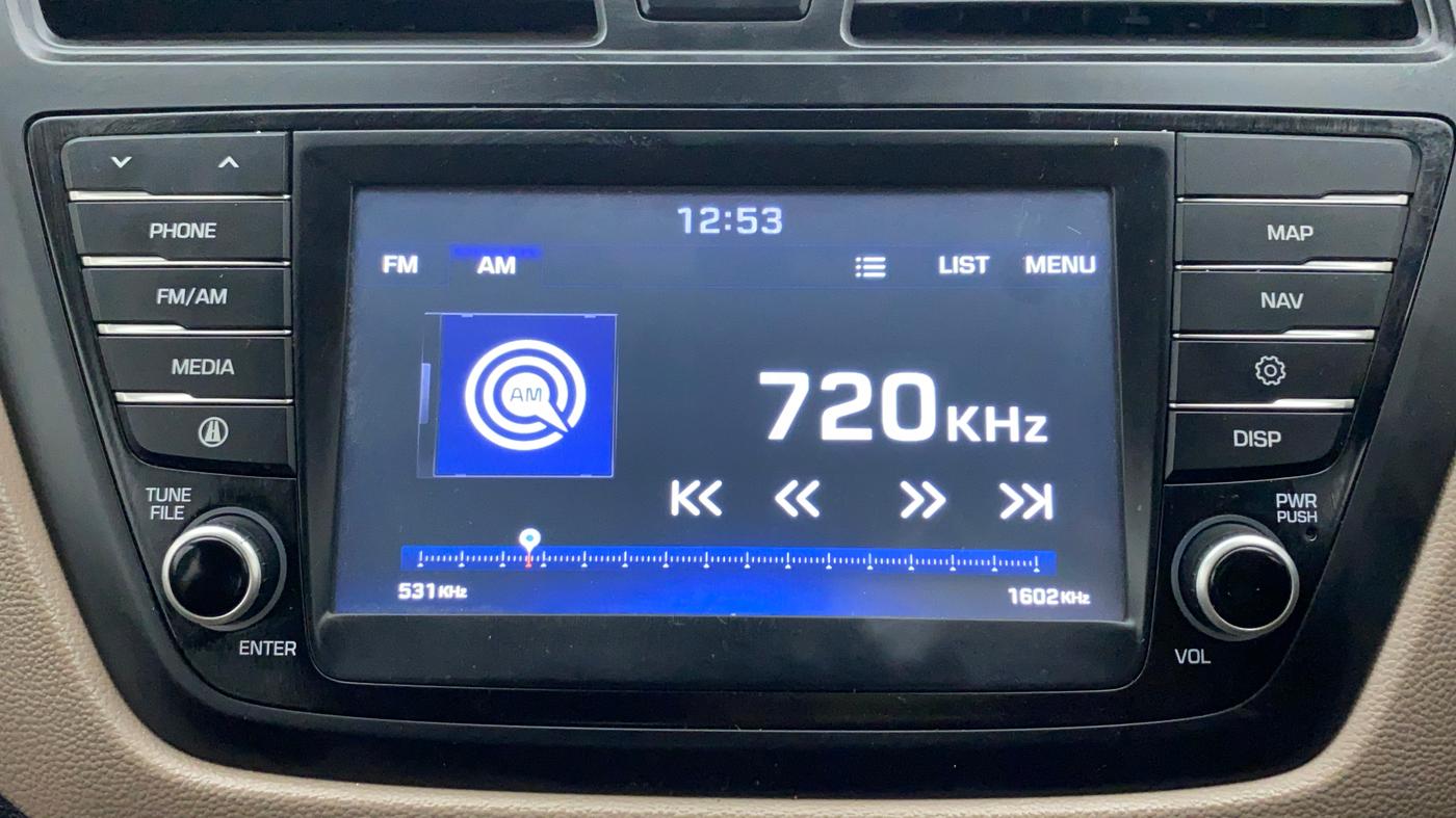 2017 Hyundai Elite i20 ASTA 1.2 (O), Petrol, Manual, 15,972 km, Infotainment System