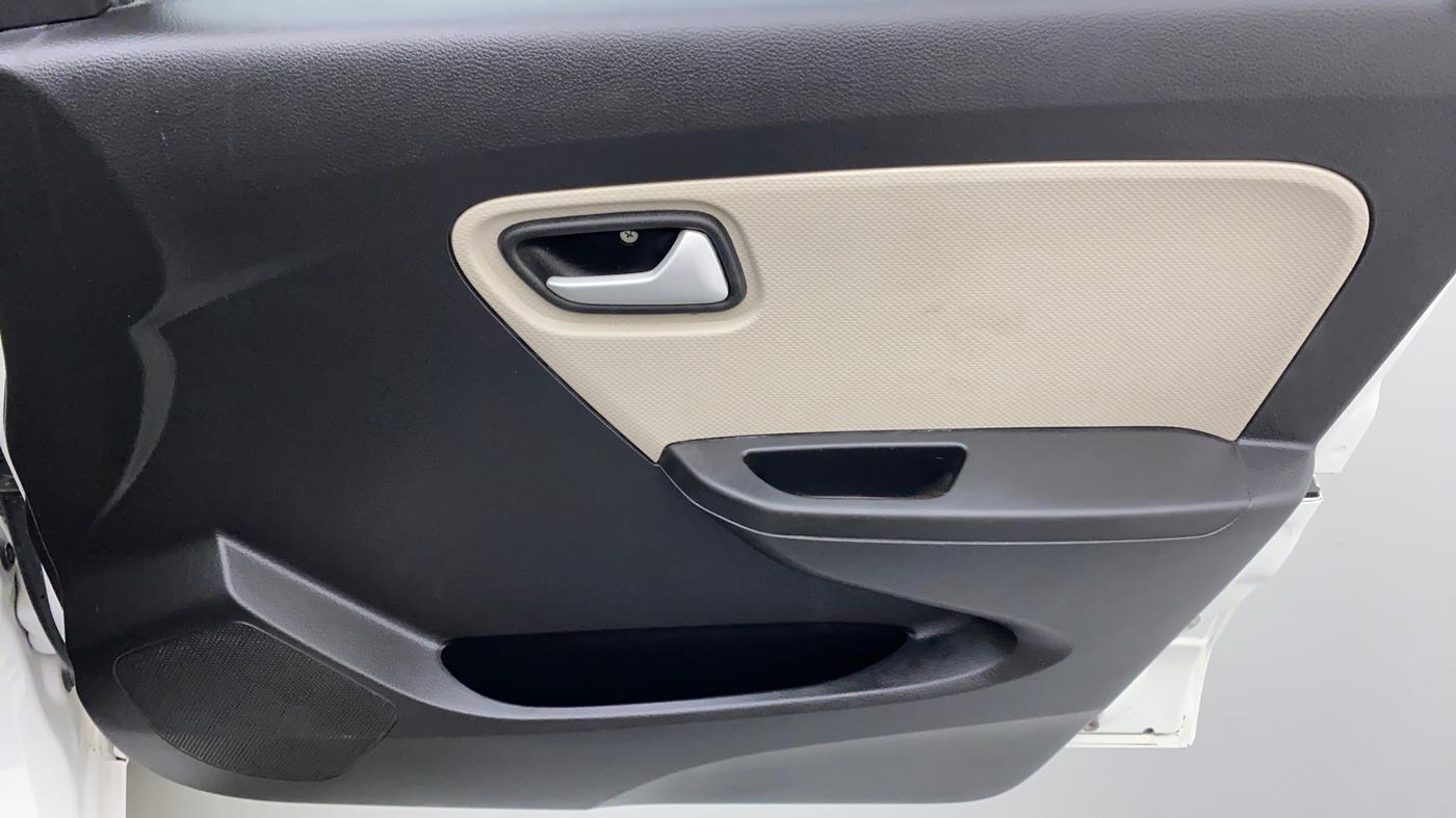 2021 Maruti Alto LXI, Petrol, Manual, 3,954 km, Driver Side Door Panels Control