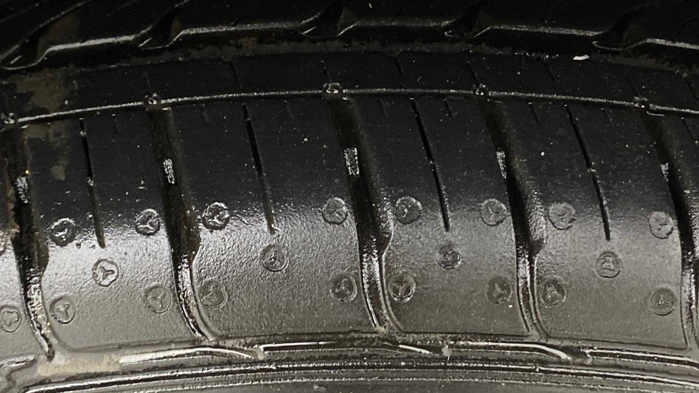 2015 Nissan Micra XV CVT, Petrol, Automatic, 31,216 km, Right Front Tyre Tread