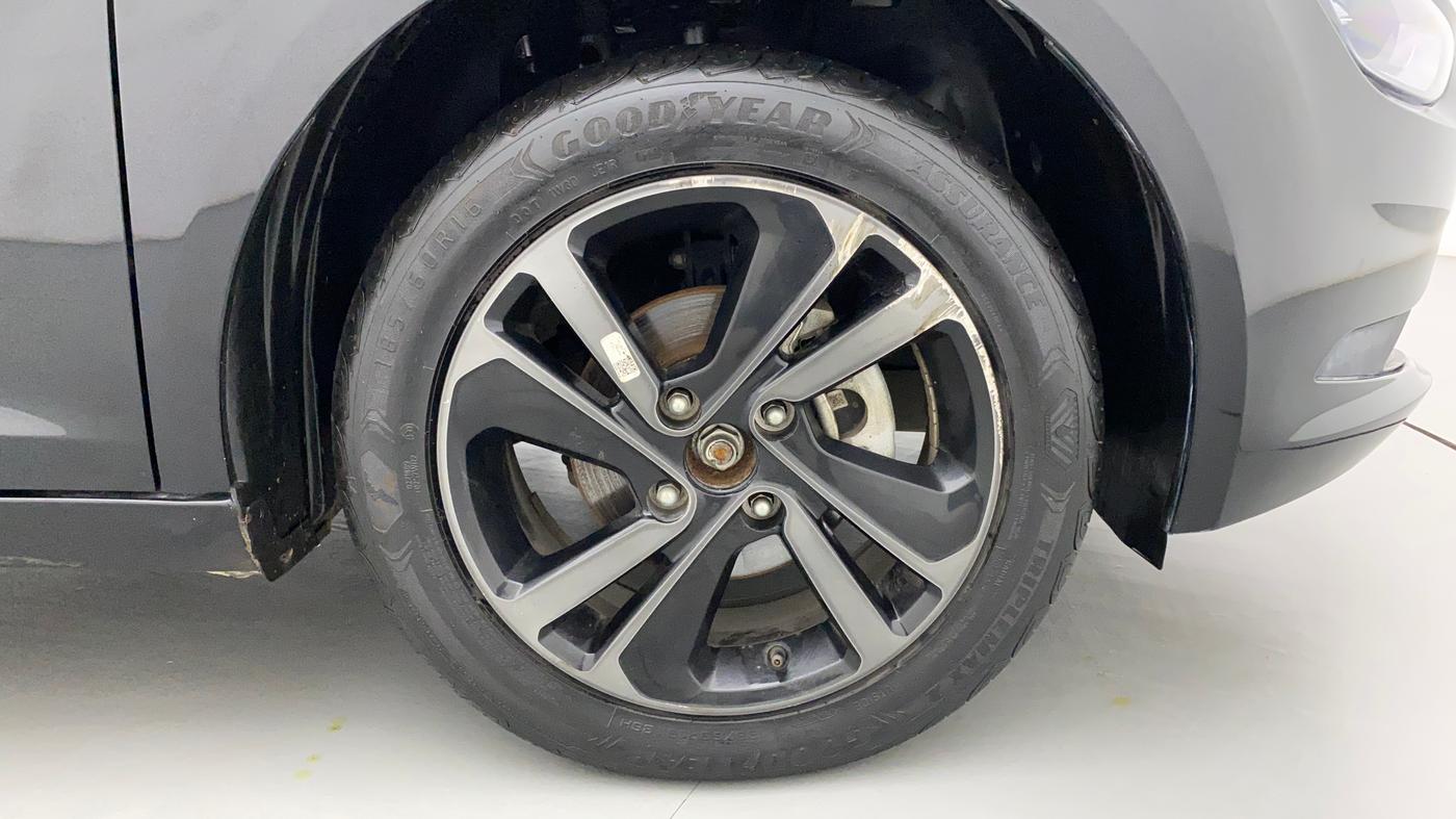 2022 Tata ALTROZ XZ PLUS PETROL DARK EDITION, Petrol, Manual, 14,242 km, Right Front Wheel