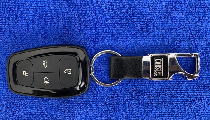 2022 Tata ALTROZ XZ PLUS PETROL DARK EDITION, Petrol, Manual, 14,242 km, Key Close Up