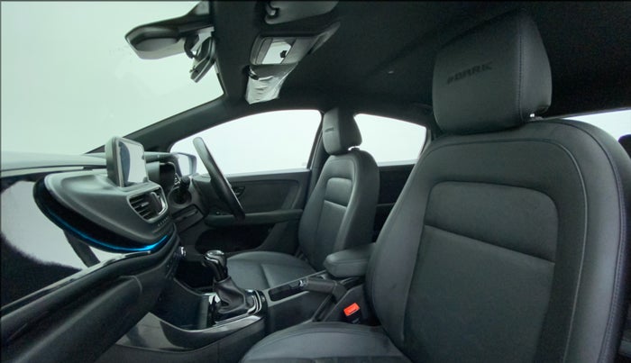 2022 Tata ALTROZ XZ PLUS PETROL DARK EDITION, Petrol, Manual, 14,242 km, Right Side Front Door Cabin