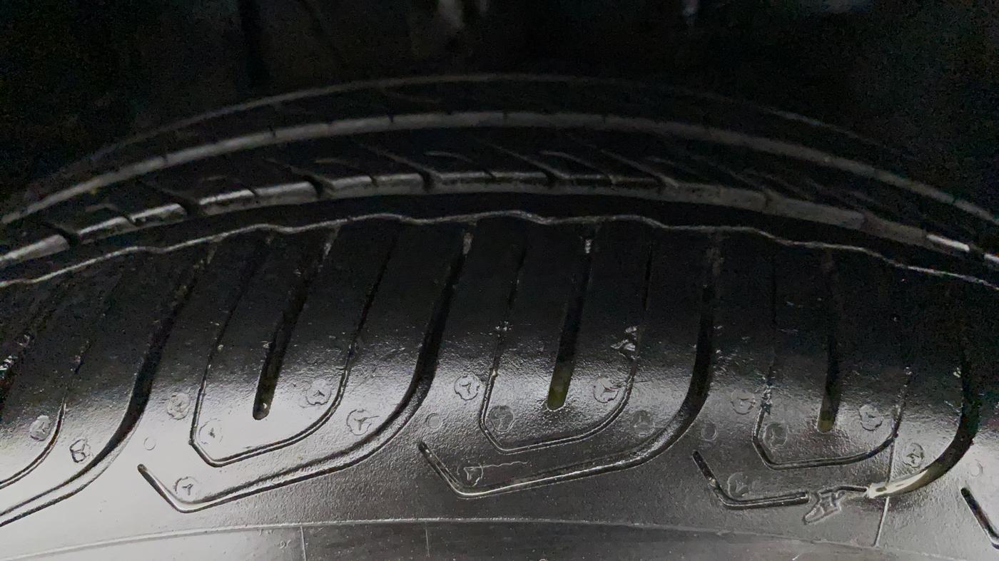 2022 Tata ALTROZ XZ PLUS PETROL DARK EDITION, Petrol, Manual, 14,242 km, Right Front Tyre Tread