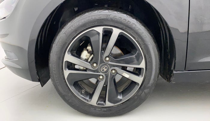 2022 Tata ALTROZ XZ PLUS PETROL DARK EDITION, Petrol, Manual, 14,242 km, Left Front Wheel