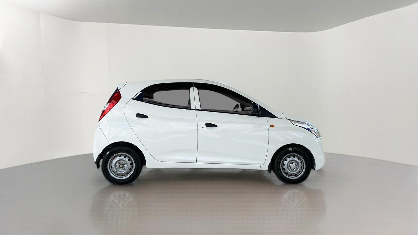 2018 Hyundai Eon ERA PLUS, Petrol, Manual, 30,201 km, Right Side View