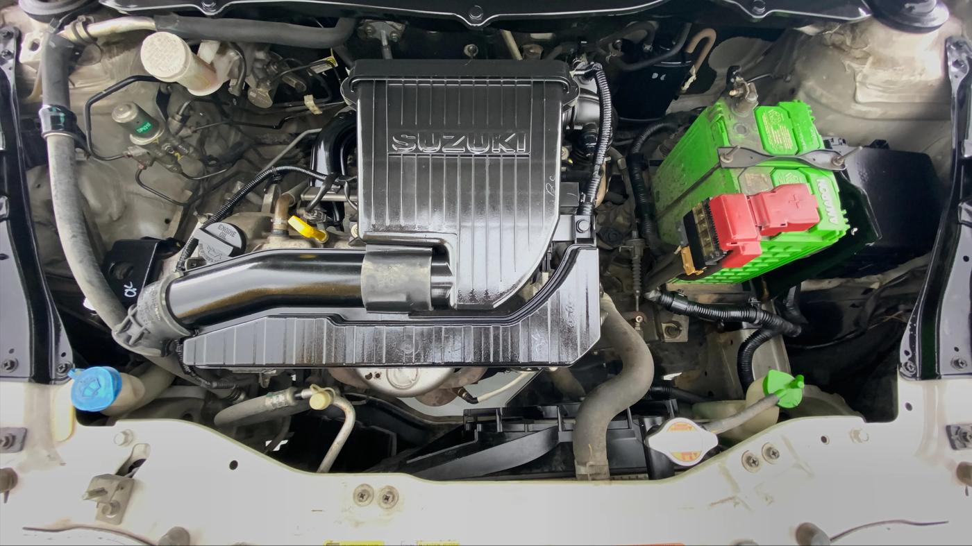 2014 Maruti Swift VXI D, Petrol, Manual, 51,521 km, Open Bonet