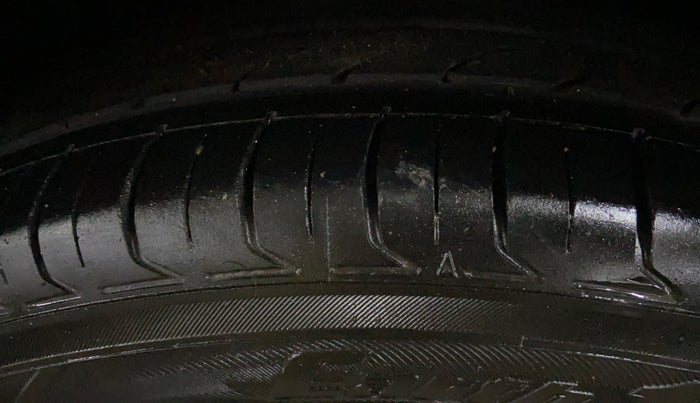 2019 Hyundai Creta SX AT 1.6 PETROL, Petrol, Automatic, 76,152 km, Left Rear Tyre Tread