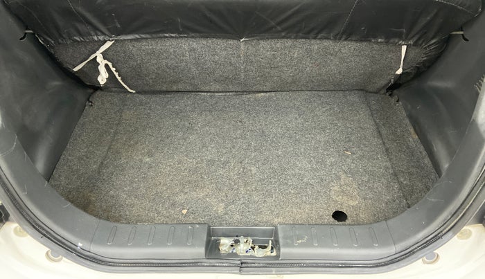2018 Maruti Alto 800 LXI, Petrol, Manual, 16,179 km, Boot Inside