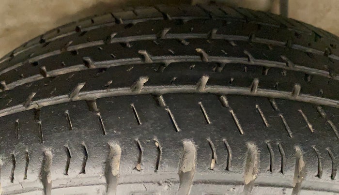 2017 Maruti Alto K10 VXI AMT, Petrol, Automatic, 27,055 km, Left Front Tyre Tread