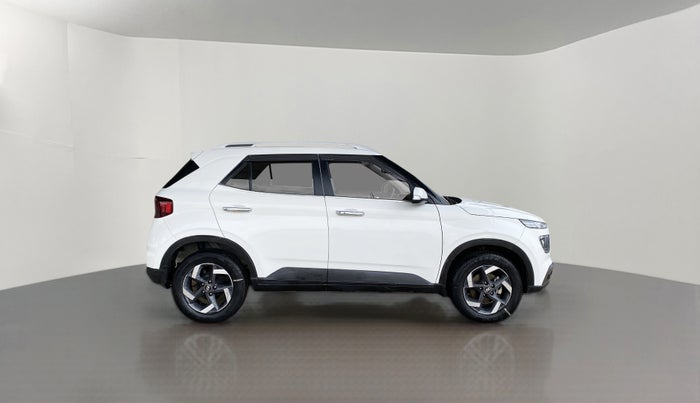 2019 Hyundai VENUE SX(O) CRDi, Diesel, Manual, 33,699 km, Right Side View