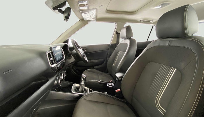 2019 Hyundai VENUE SX(O) CRDi, Diesel, Manual, 33,699 km, Right Side Front Door Cabin