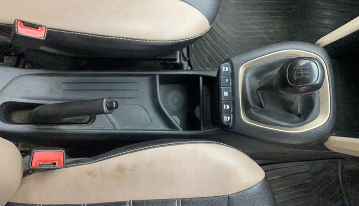 2021 Hyundai NEW SANTRO SPORTZ MT, Petrol, Manual, 80,580 km, Gear Lever