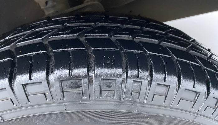 2021 Maruti Eeco 5 STR CNG WITH AC PLUSHTR, CNG, Manual, 8,503 km, Right Front Tyre Tread