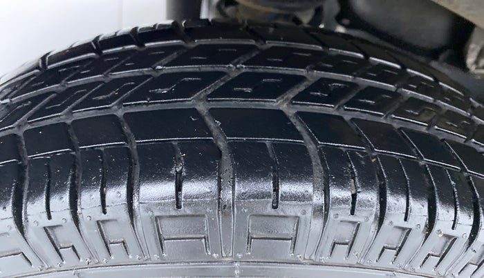 2021 Maruti Eeco 5 STR CNG WITH AC PLUSHTR, CNG, Manual, 8,503 km, Right Rear Tyre Tread