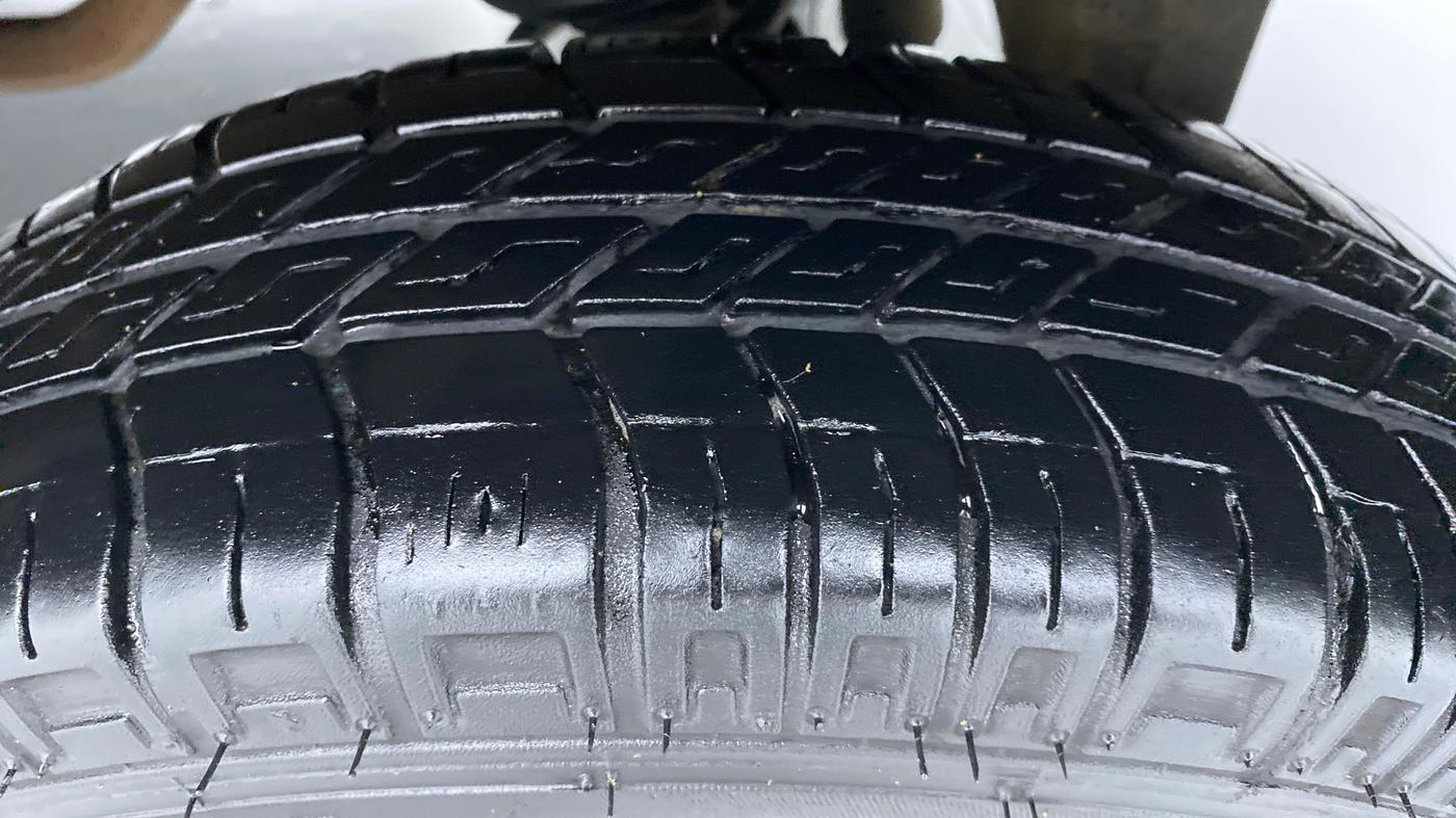 2021 Maruti Eeco 5 STR CNG WITH AC PLUSHTR, CNG, Manual, 8,503 km, Left Rear Tyre Tread