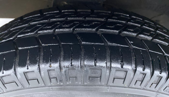 2021 Maruti Eeco 5 STR CNG WITH AC PLUSHTR, CNG, Manual, 8,503 km, Left Front Tyre Tread