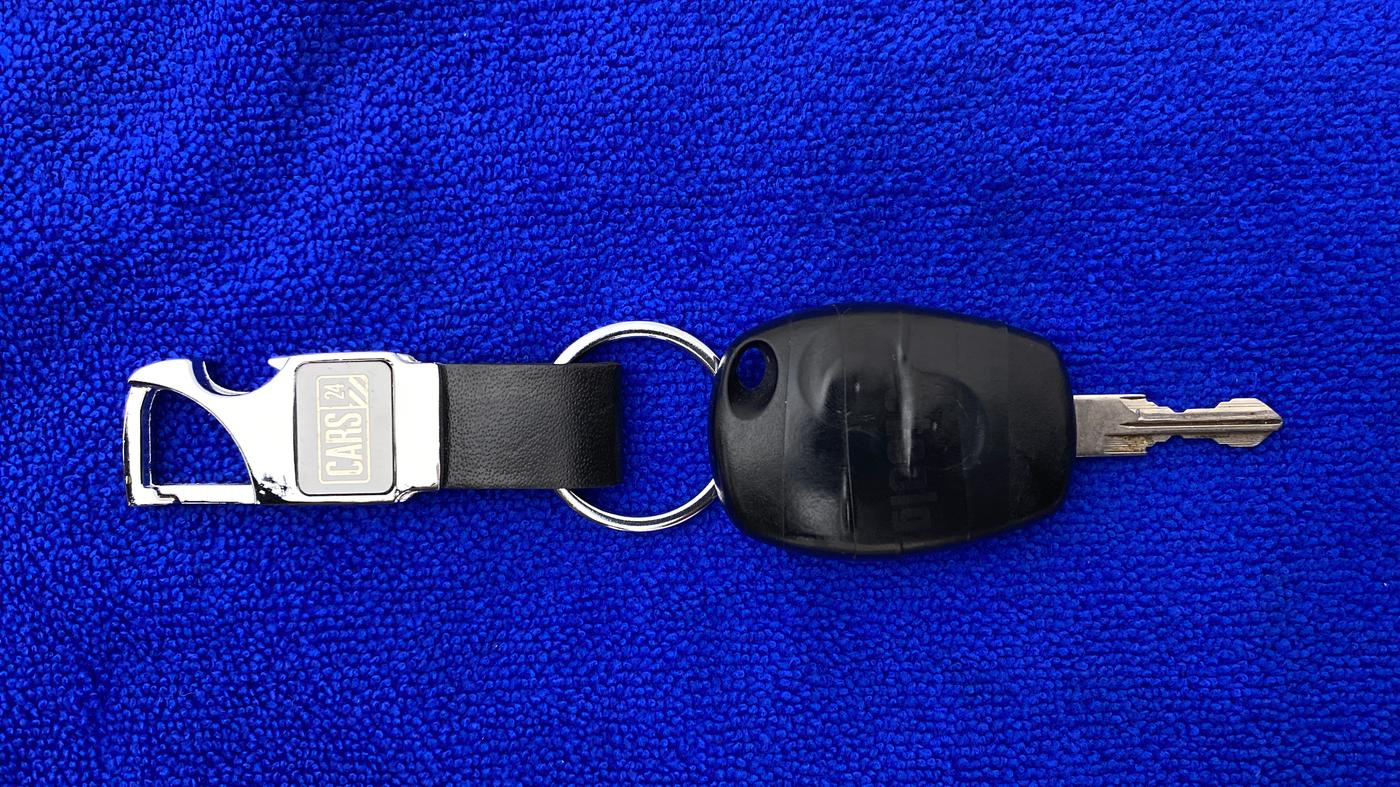 2014 Renault Duster 85 PS RXL, Diesel, Manual, 79,048 km, Key Close Up