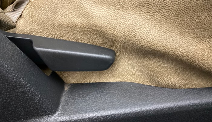 2014 Renault Duster 85 PS RXL, Diesel, Manual, 79,048 km, Driver Side Adjustment Panel
