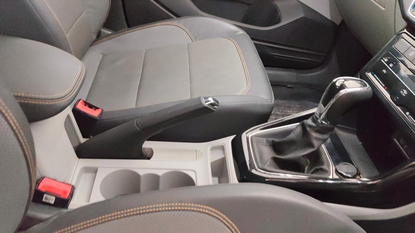 2021 Skoda KUSHAQ STYLE 1.0L TSI AT, Petrol, Automatic, 13,028 km, Gear Lever