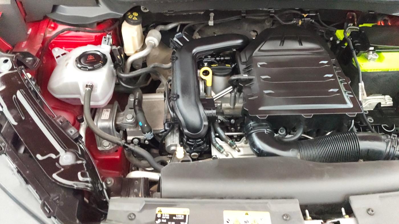 2021 Skoda KUSHAQ STYLE 1.0L TSI AT, Petrol, Automatic, 13,028 km, Engine View - Right