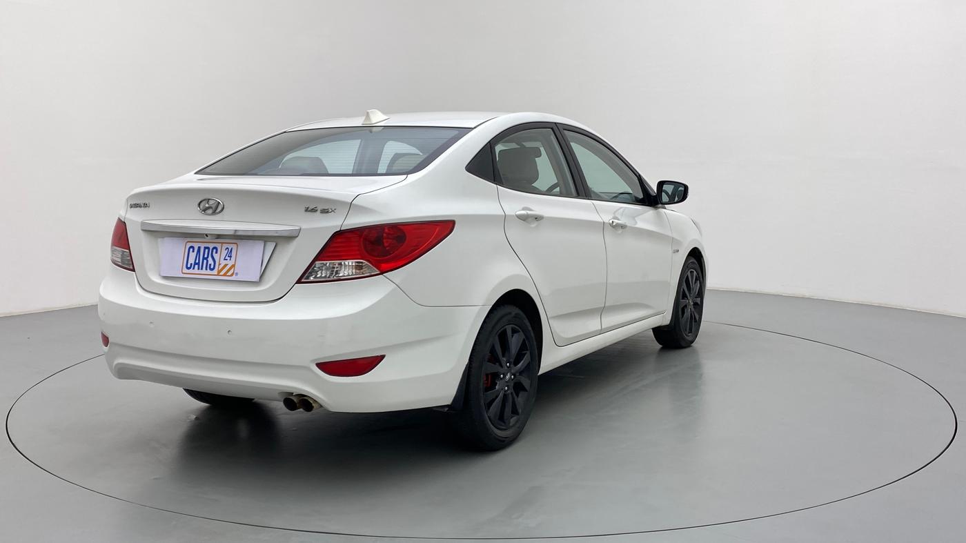 2014 Hyundai Verna FLUIDIC 1.6 VTVT SX AT, Petrol, Automatic, 32,528 km, Right Back Diagonal