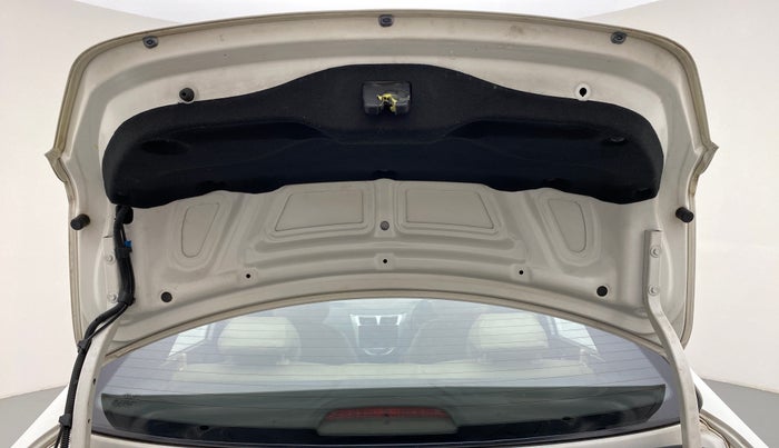2014 Hyundai Verna FLUIDIC 1.6 VTVT SX AT, Petrol, Automatic, 32,528 km, Boot Door Open