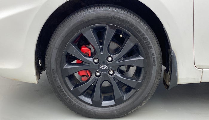 2014 Hyundai Verna FLUIDIC 1.6 VTVT SX AT, Petrol, Automatic, 32,528 km, Left Front Wheel