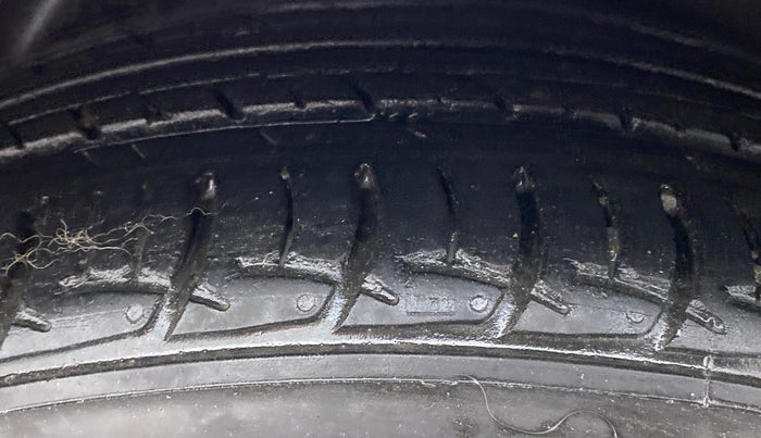2014 Hyundai Verna FLUIDIC 1.6 VTVT SX AT, Petrol, Automatic, 32,528 km, Left Rear Tyre Tread