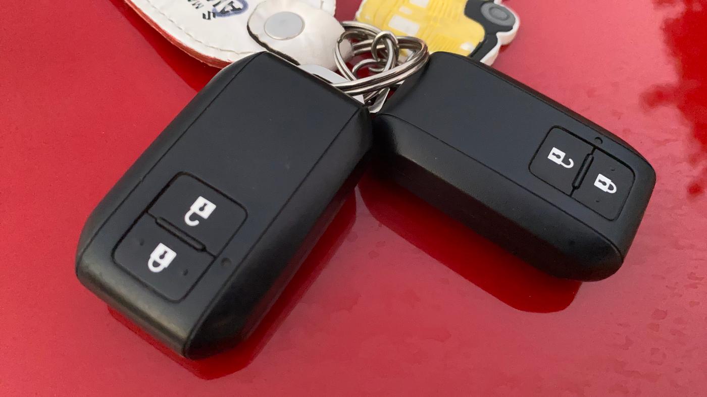 2024 Maruti Swift ZXI PLUS, Petrol, Manual, 22,152 km, Key Close Up