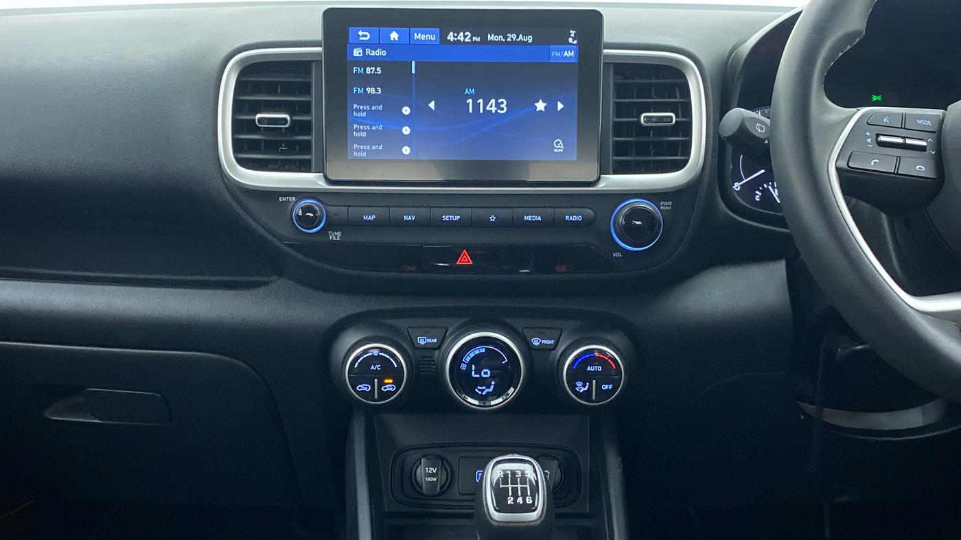 2021 Hyundai VENUE 1.0L Turbo GDI SX(O) MT, Petrol, Manual, 16,594 km, Air Conditioner