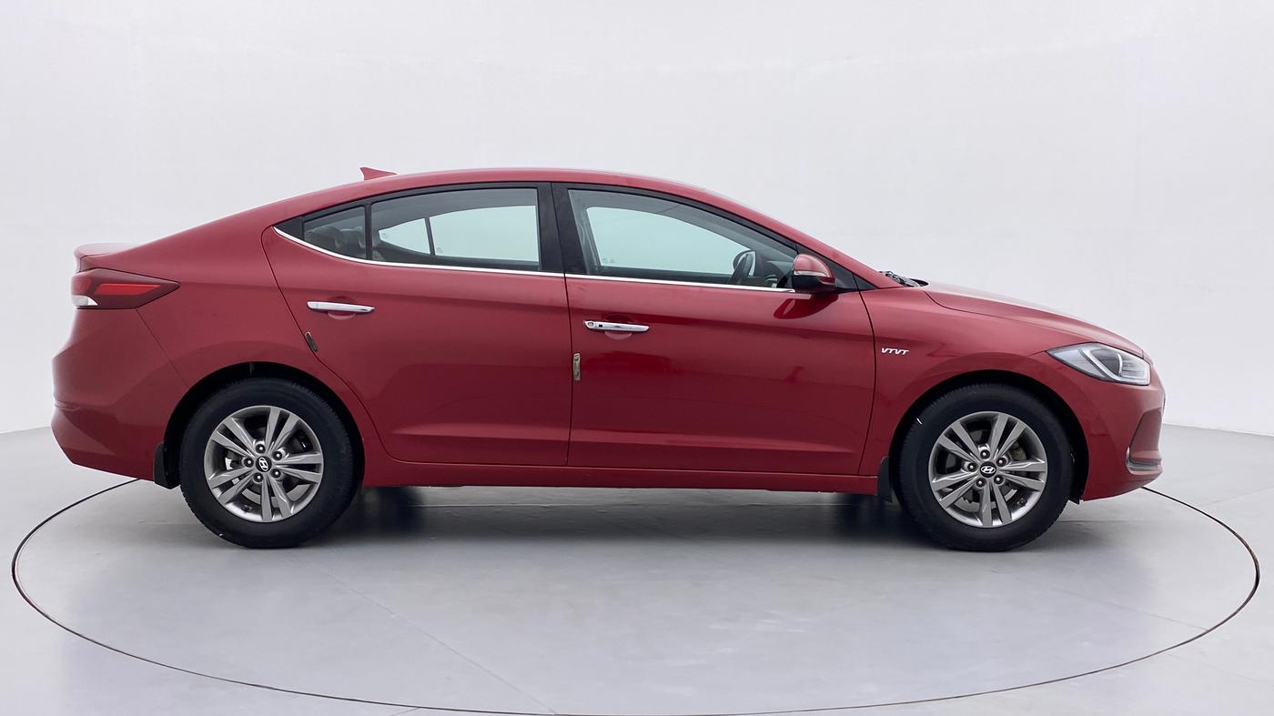 2017 Hyundai New Elantra 2.0 SX (O) MT, Petrol, Manual, 85,727 km, Right Side View