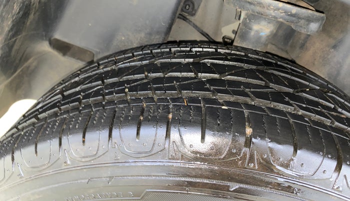 2018 Jeep Compass LIMITED 1.4 PETROL AT, Petrol, Automatic, 67,111 km, Right Rear Tyre Tread