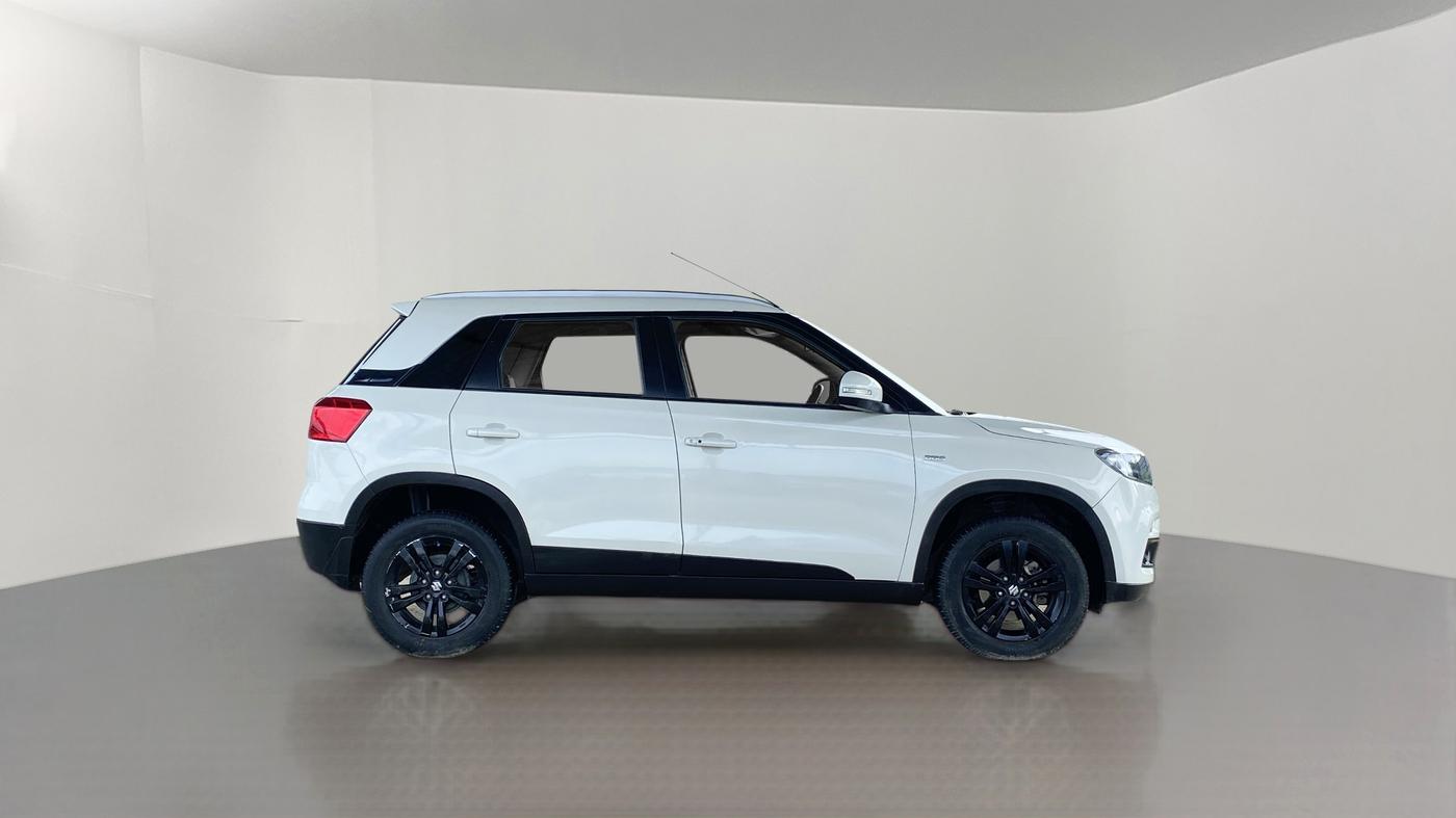 2017 Maruti Vitara Brezza ZDI PLUS, Diesel, Manual, 25,504 km, Right Side View