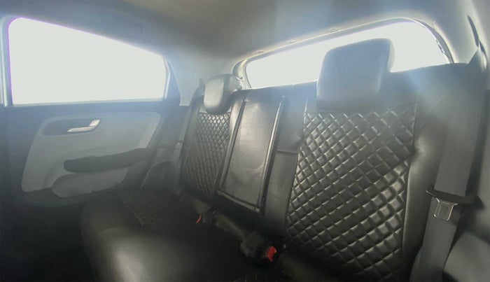 2020 Tata ALTROZ XZ 1.2, Petrol, Manual, 15,762 km, Right Side Rear Door Cabin