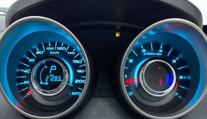 2019 Mahindra XUV500 W11 AT, Diesel, Automatic, 21,352 km, Odometer Image